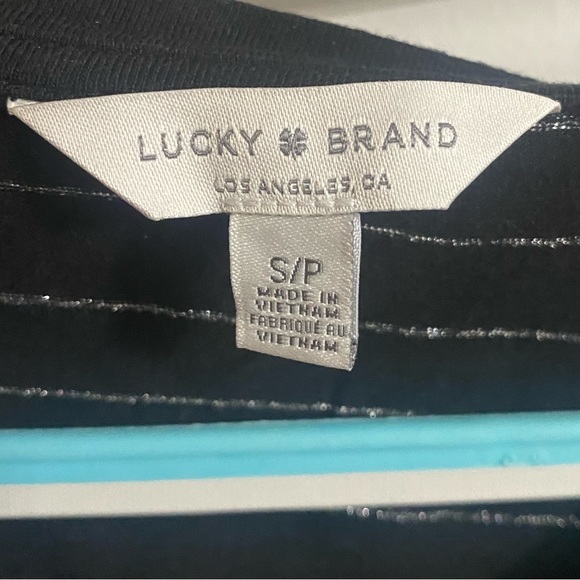 Stripe Puff Sleeve V-Neck Tee - Picture 6 of 6